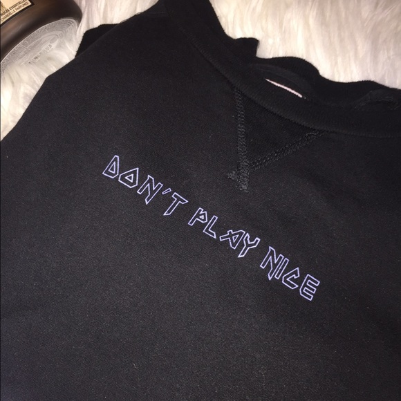 Lightweight black sweatshirt - Picture 3 of 5